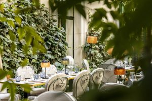 Maison Blossom restaurant, terrace